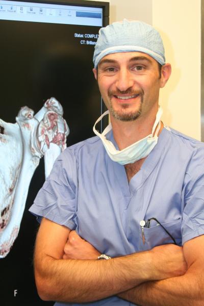 Growing popularity of hip and knee replacement surgery places extra burden on critical care services Growing popularity of hip and knee replacement surgery places extra burden on critical care services