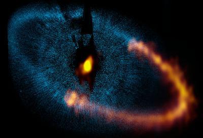 ALMA reveals workings of nearby planetary system Fomalhaut