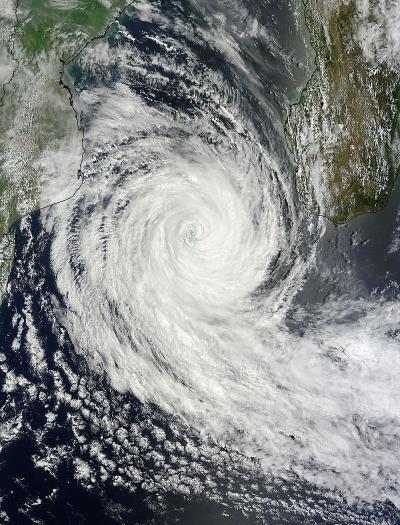 NASA sees a weakening Cyclone Funso's 'closed eye'