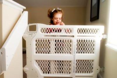Baby Gates  Bottom Stairs on Experts Suggest Using A Mounted Gate Instead Of A Tension Gate