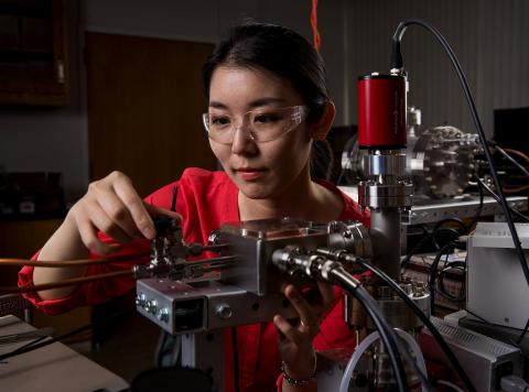 New mini mass spectrometer has massive implications ile ilgili görsel sonucu